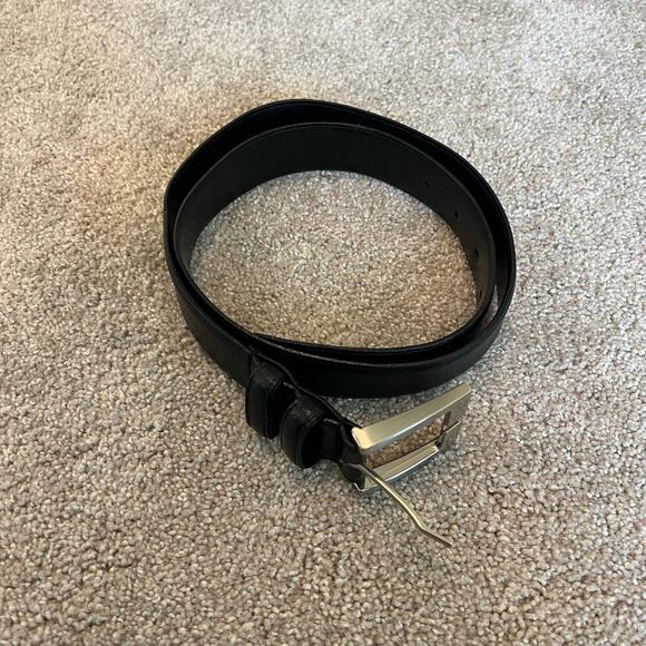 Barney's New‎ York Genuine Italian Leather Black Belt 34/85 - Picture 1 of 8